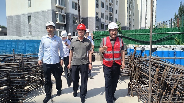 公司党委副书记、纪委书记、工会主席孙建格一行到天津分公司、一分公司检查指导“三点联创”工作